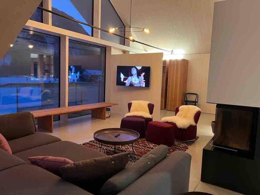 Urban Alpine Penthouse With Lake View Маурах Екстер'єр фото