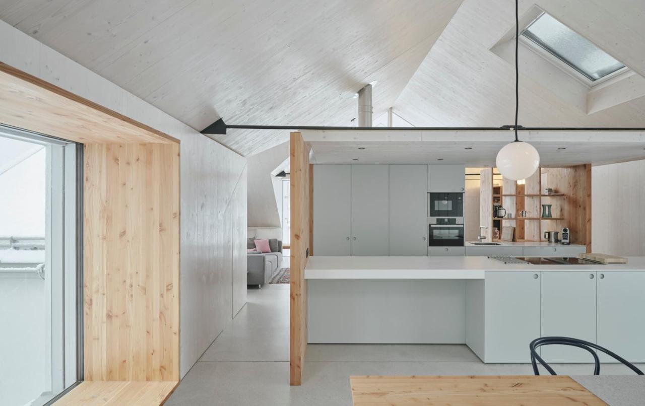 Urban Alpine Penthouse With Lake View Маурах Екстер'єр фото